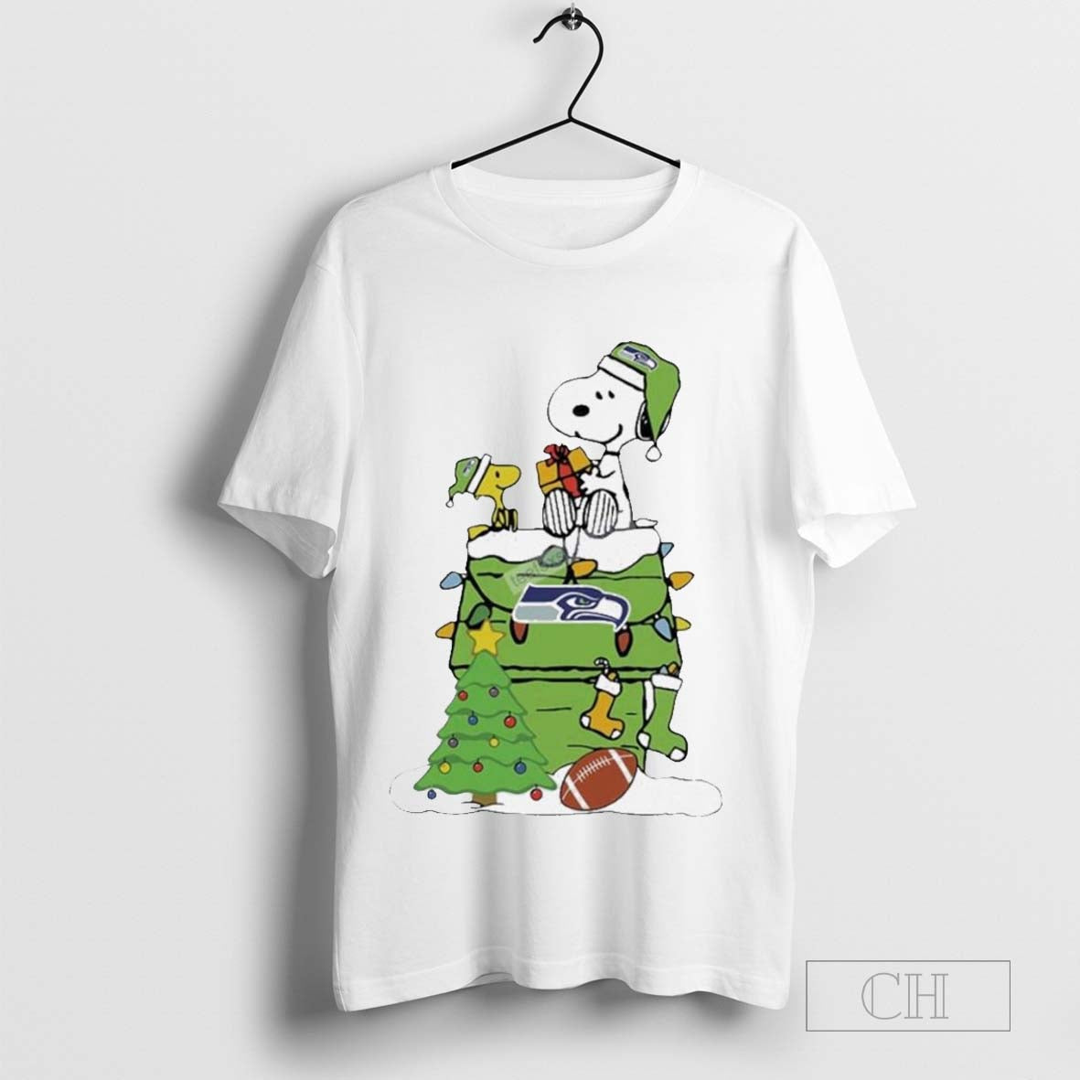 Snoopy Woodstock Seattle Seahawks Christmas T-Shirt