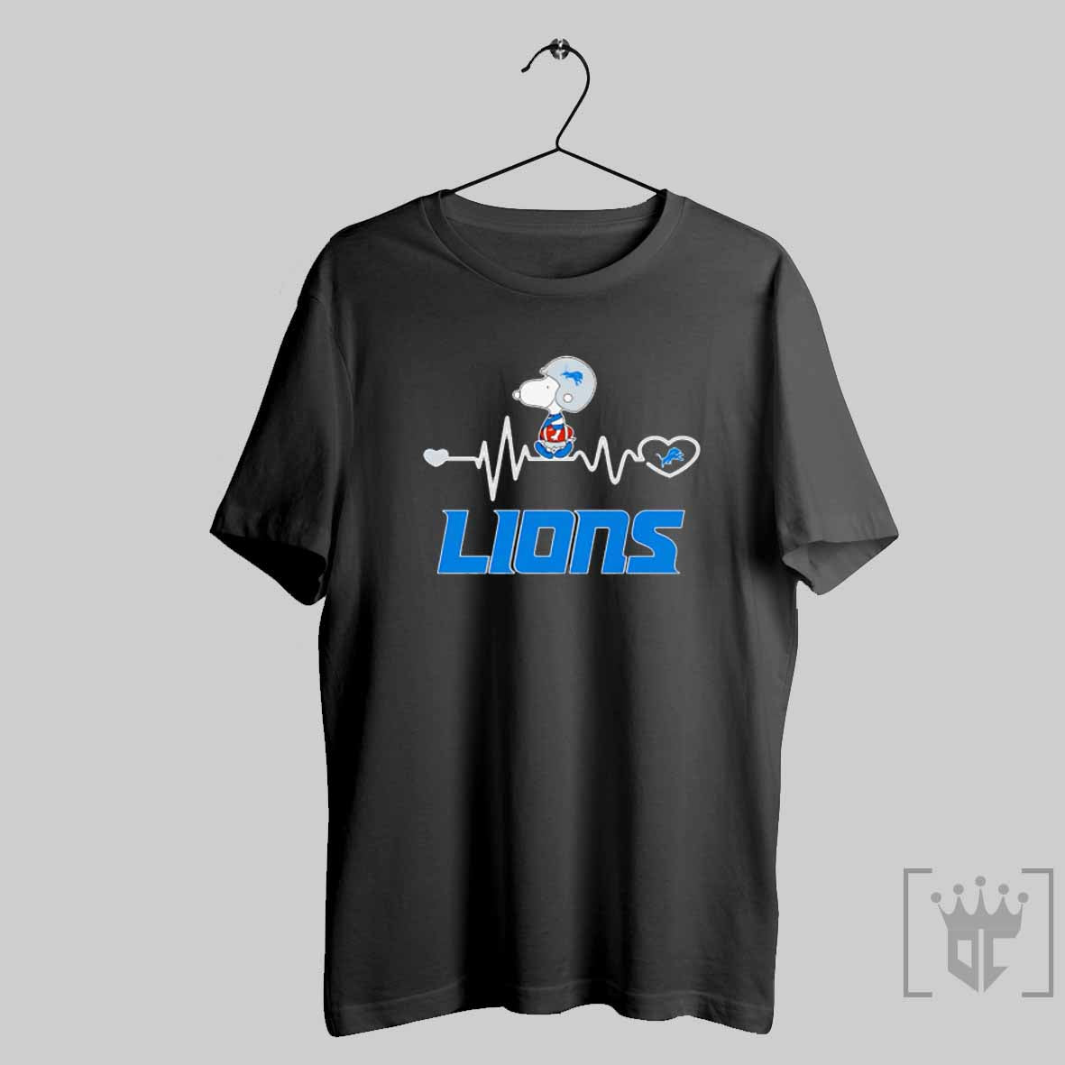 Snoopy Walking On Heartbeat Detroit Lions Football T Shirt