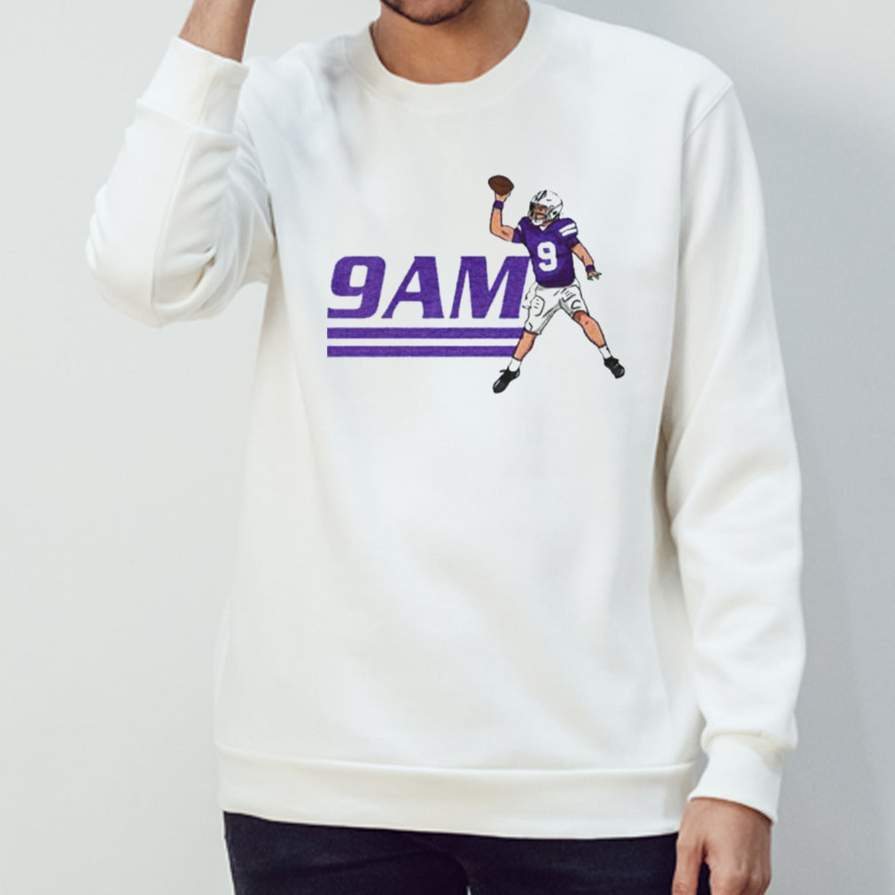 Hayden Gillum Wearing 9am shirt