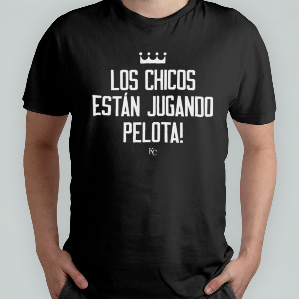 Maikel Garcia Wearing Los Chicos Estan Jugando Pelota T-shirt