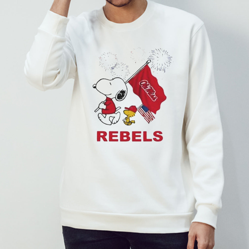 Snoopy And Woodstock Happy 4th Of July Ole Miss Rebels Football 2024 T-shirt
