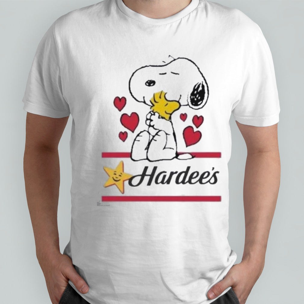 Snoopy And Woodstock Loves Hardeeâ€™s Logo T-shirt