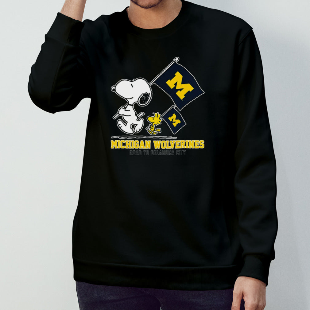Snoopy Michigan Wolverines Road To Oklahoma City flag shirt
