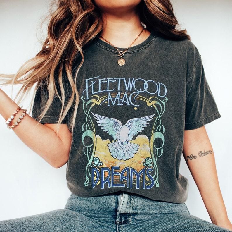 Vintage Design Band Tee Shirt t-Shirt, Rockn Roll Music Shirt t-Shirt