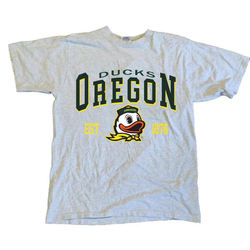 ASH T-SHIRT Vintage NCAA College Mascot EST All Teams Sport Football Basketball Classic Sweater Pullover Long Sleeve Sweatshirts Christmas t shirt Men