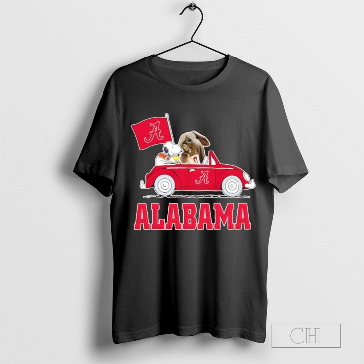 Snoopy Woodstock and Big Al Alabama mascot driving car T-shirt