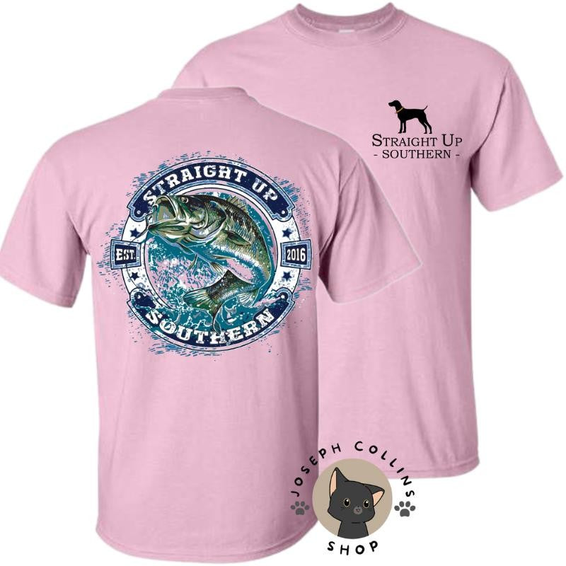 Jumping Bass Badge T-Shirt - by Straight Up Southern - Summer Outfits, Regular Fit Short Sleeve Crew Neck T-Shirt for Men, Casual Comfy Knitting Top for Summer