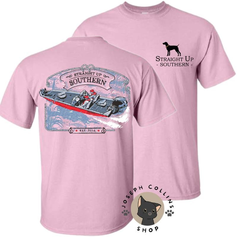 Red & Blue Bass Boat T-Shirt - by Straight Up Southern - Summer Outfits, Regular Fit Short Sleeve Crew Neck T-Shirt for Men, Casual Comfy Knitting Top for Summer